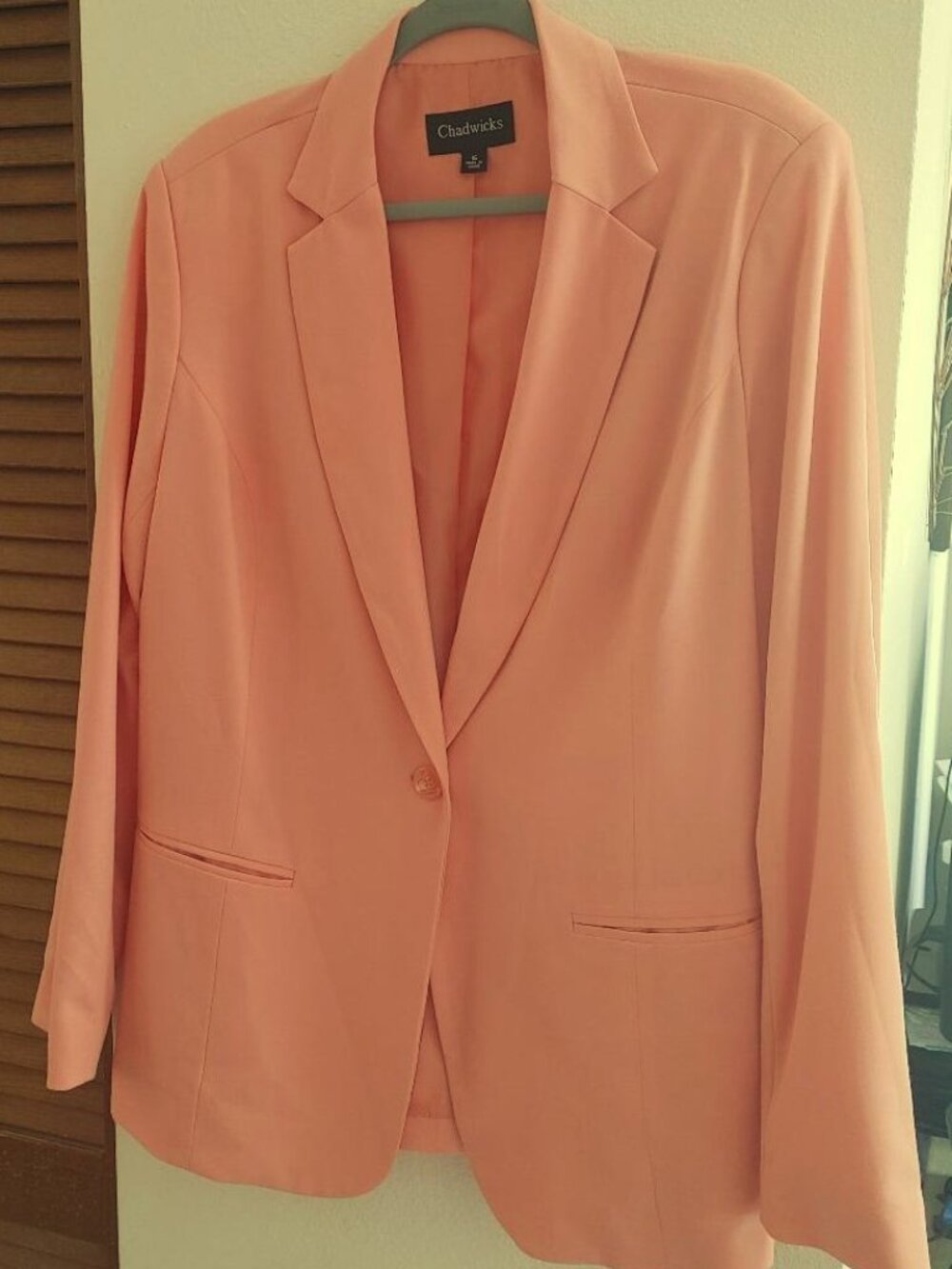 Chadwicks NWOT  Soft Peach Blazer notched collar 2 pockets 1 button closure 16